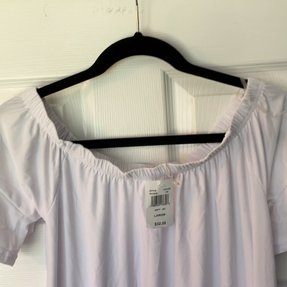 BNWT White Off the Shoulder Top - Picture 8 of 13